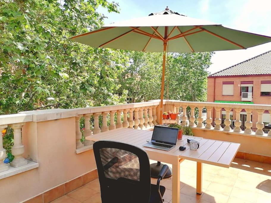 Atico Con Terraza Y Chimenea Junto A Universidad Alcala de Henares Bagian luar foto